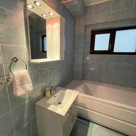 Apartament Hugo - Bychoice 아파트